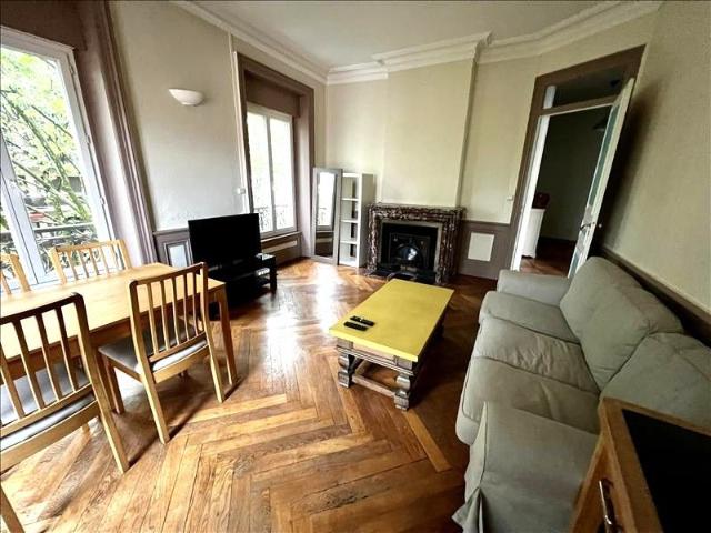 3 pièces Meublé 64,26 m² 4ème étage Colocation non autorisée