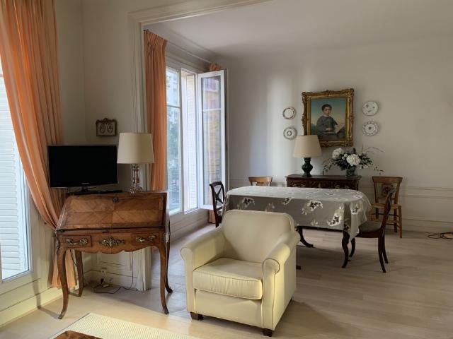 3 PIECES Meublé Secteur AUTEUIL