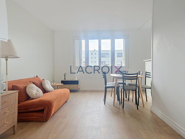 3 pièces meublé, refait à neuf, avec parking et atelier