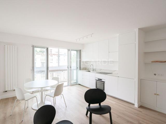 3 pièces meublé Rue Guersant 75017 Paris