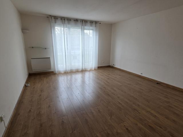 3 Pièces proche centre ville et transports avec BOX et parki