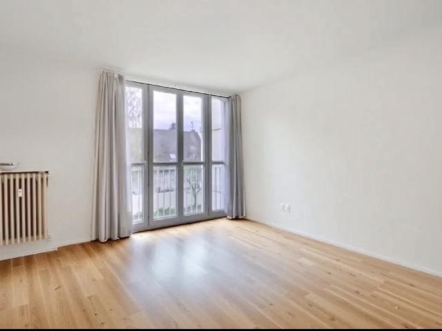 3 PIECES PROCHE GARE PLEIN SUD 2 BOX