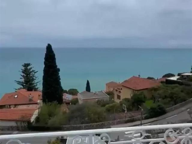 3 pièces rénové fin 2025 – Vue mer panoramique – À proximité. 70m² Roquebrune Cap Martin