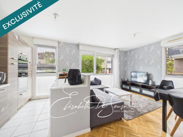 3 pièces récent avec terrasse et parking