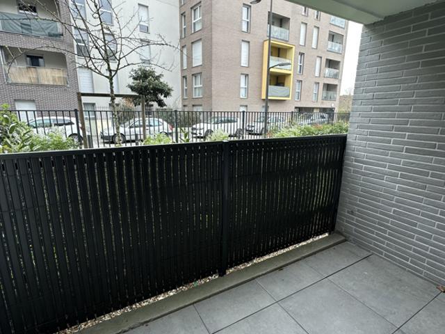 3 pièces récent de 61 m2 Balcon et vue sur jardin Proche