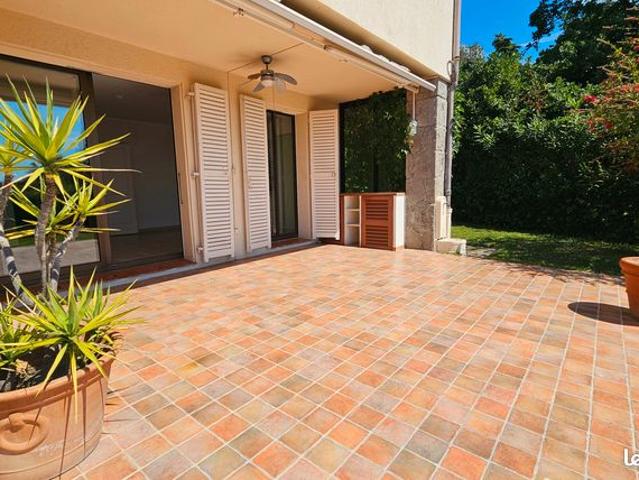 3 pièces rez de jardin Hauts de Vaugrenier