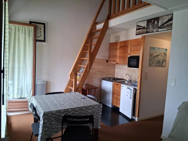APPARTEMENT T2 BIS & DERNIER ETAGE