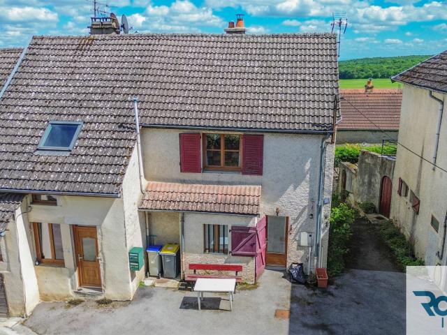 3 pièces/2 chambres 82 m2 terrain 416 m2 82m² Saulx le Duc
