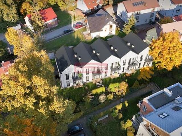 3 pokoje + ekstra gabinet i poddasze