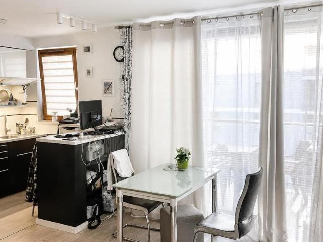 3 pokojowe mieszkanie 58 m² z balkonem, garażem polecam!
