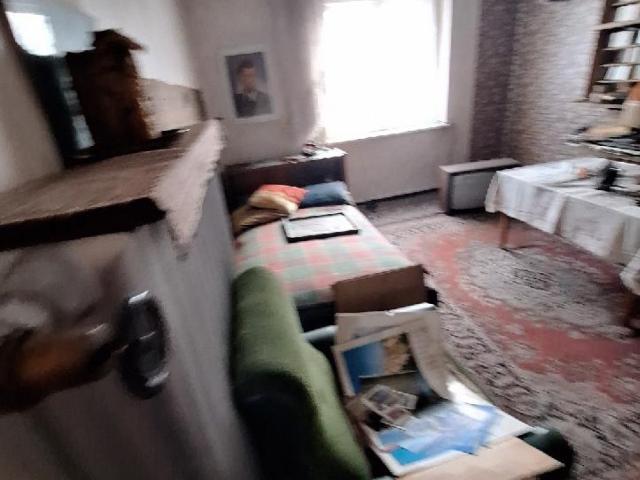 3 pokojowe mieszkanie do remontu, duża kuchnia, własne ogrzewanie