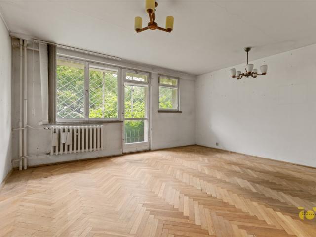 Polecam 3 pokojowe mieszkanie na Powiślu z balkonem i dużym potencjałem