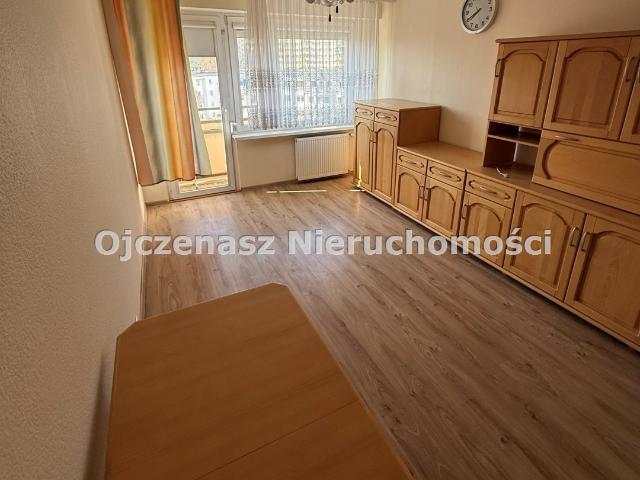 3 pokojowe mieszkanie z balkonem i miejscem postojowym