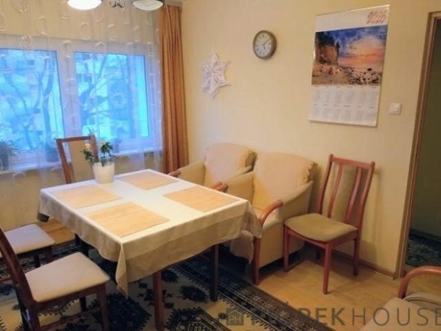 3 pokojowe mieszkanie z balkonem i piwnicą na Bielanach