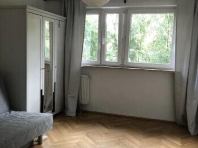 3 pokojowe mieszkanie z balkonem na Bielanach