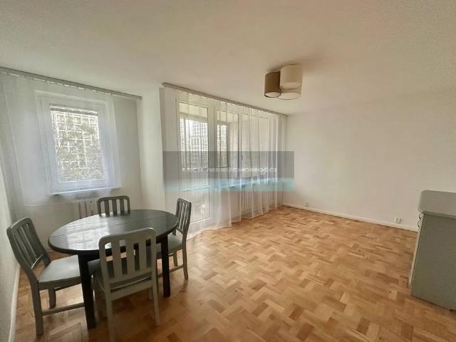 3 pokojowe mieszkanie z balkonem, odświeżone, blisko zieleni
