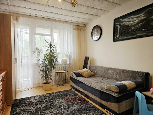 3 pokojowe mieszkanie z dużą kuchnią i piwnicą