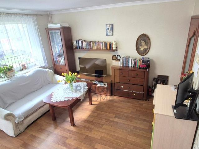 3 pokojowe mieszkanie z klimatyzacją i balkonem na Zaciszu