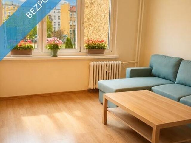 3 pokojowe w centrum z oddzielną kuchnią