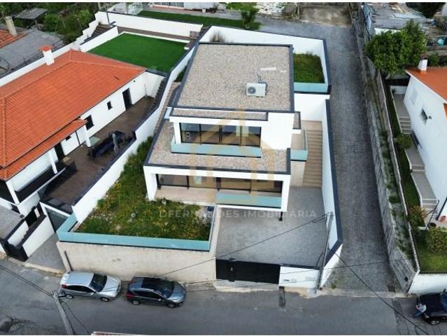 3 quarto, Vila Nova de Famalicão Vila Nova de Famalicão LS94641074