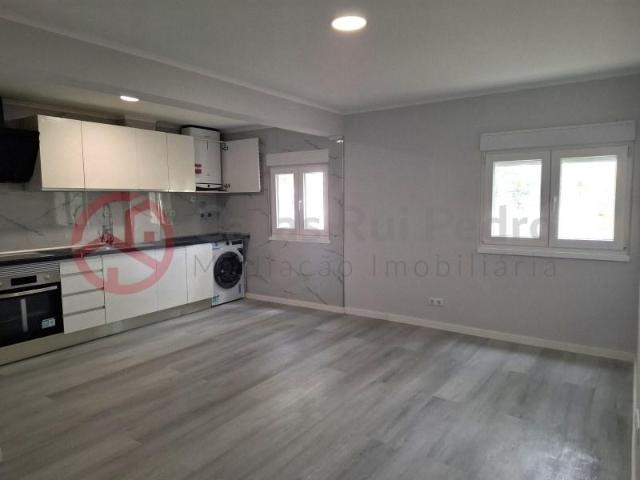 3 quarto, Almada Almada LS102226263