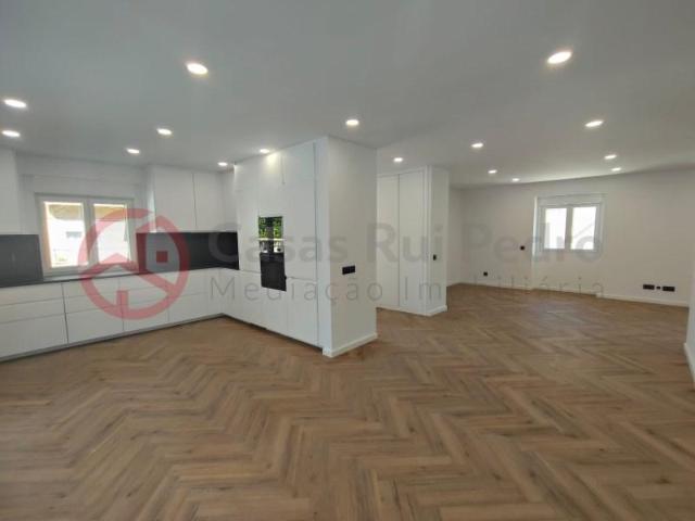 3 quarto, Almada Almada LS99887003