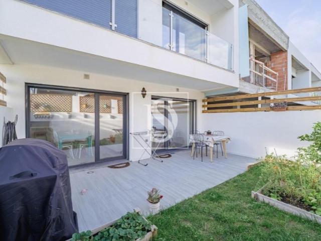 3 quarto, Almada Almada 102760646