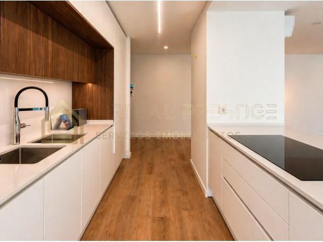 3 quarto, Almada Almada 102723145