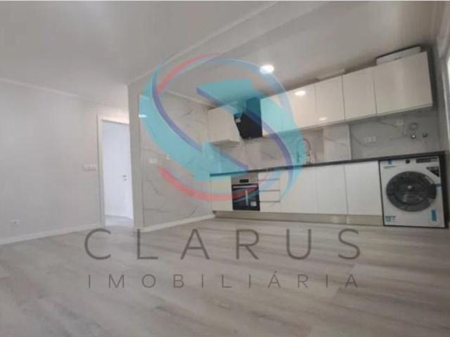 3 quarto, Almada Almada 104476757