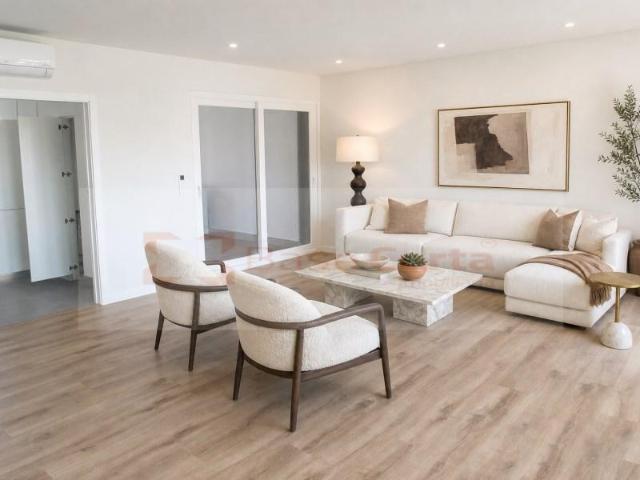 3 quarto, Almada Almada 104476763