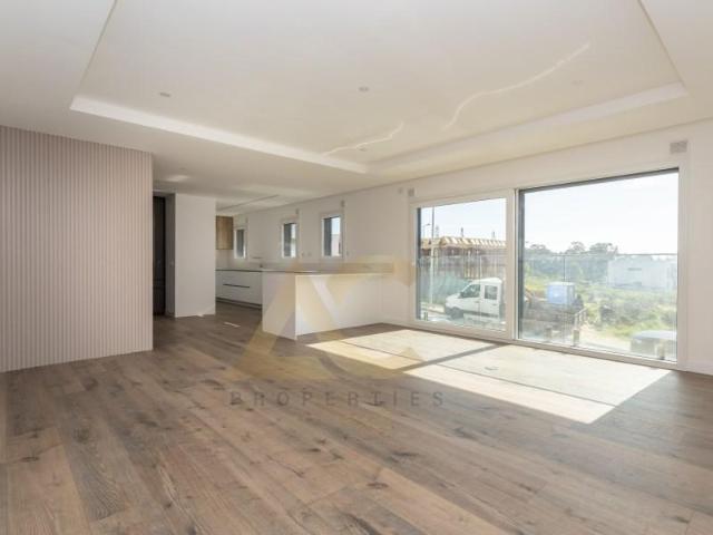 3 quarto, Almada Almada 98758144