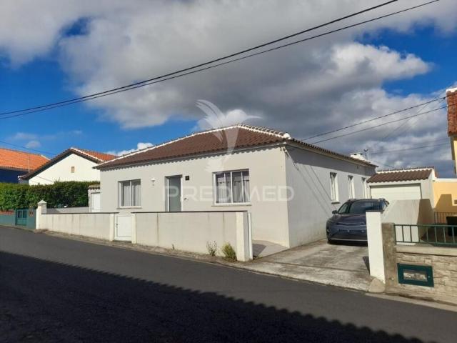 3 quarto, Angra do Heroísmo Ilha Terceira 103117777