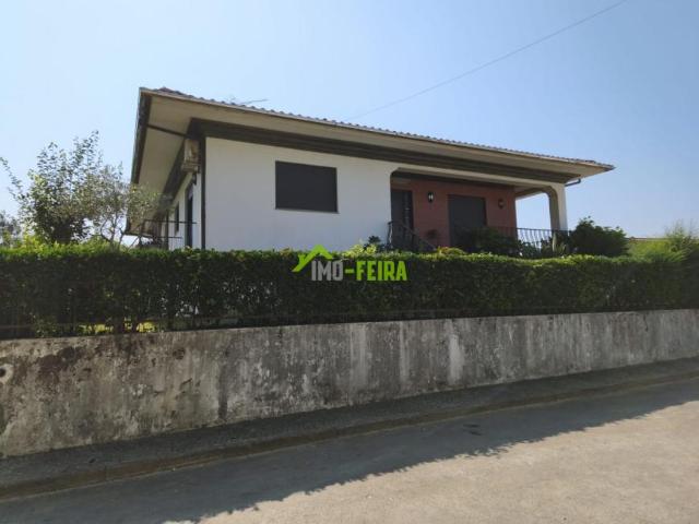 3 quarto, Aveiro Oliveira de Azeméis 3720 104841121