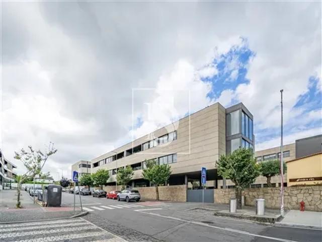3 quarto, Braga Barcelos 103589106