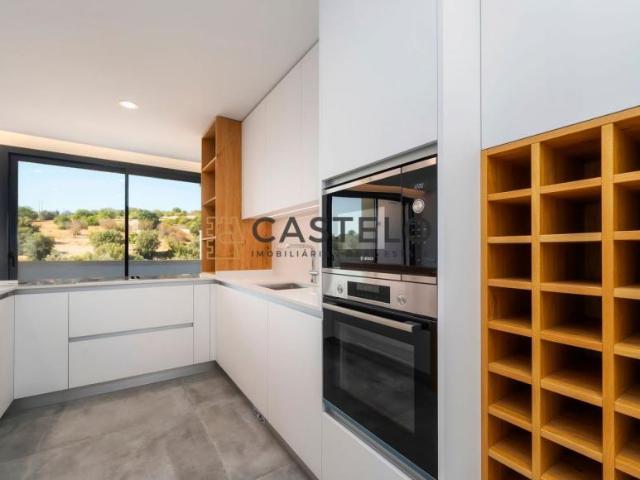 3 quarto, Faro Loulé 8100 97125756