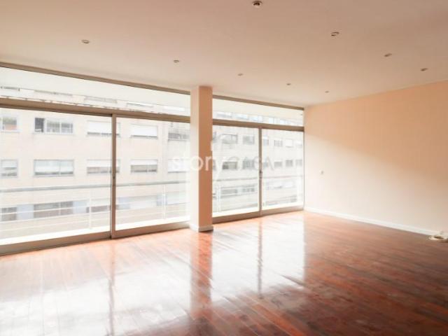 3 quarto, Guimarães Guimarães LS101009043
