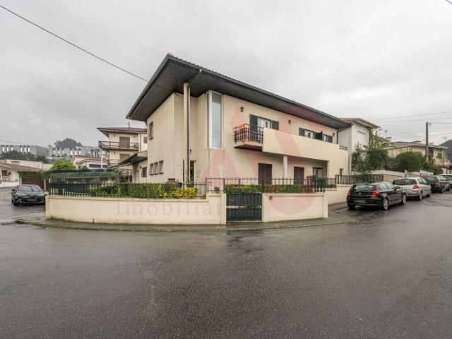 3 quarto, Guimarães Guimarães 4805 038 98534749