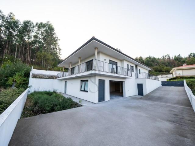 3 quarto, Guimarães Guimarães 94599806