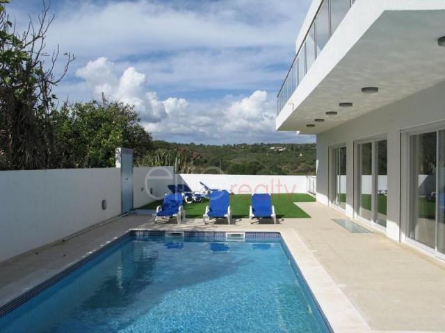 3 quarto, Lagos Lagos 8600 98386244