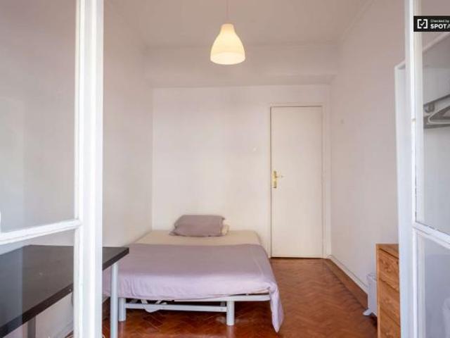 3 quarto, Lisbon Lisbon 1500 077 LS69291848