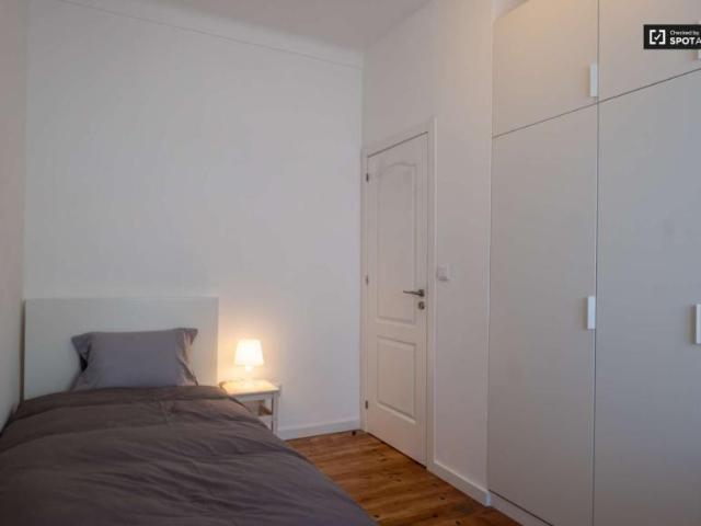 3 quarto, lisbon lisbon 1675 100 101770978
