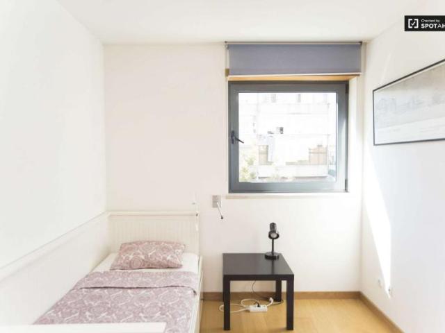 3 quarto, lisbon lisbon 1950 267 101770989