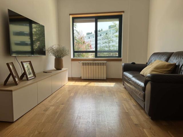 3 quarto, Lisbon Lisbon 1990 238 LS70563075