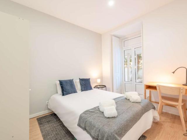 3 quarto, lisbon lisbon 1100 335 101815337
