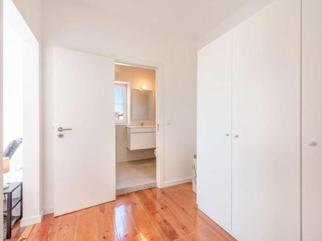 3 quarto, lisbon lisbon 1100 335 101818425