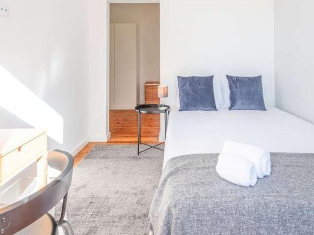 3 quarto, lisbon lisbon 1100 335 101822501