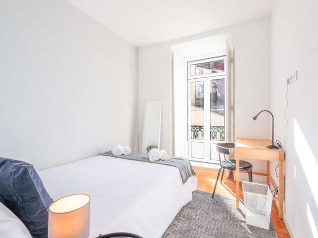 3 quarto, lisbon lisbon 1100 335 101823144
