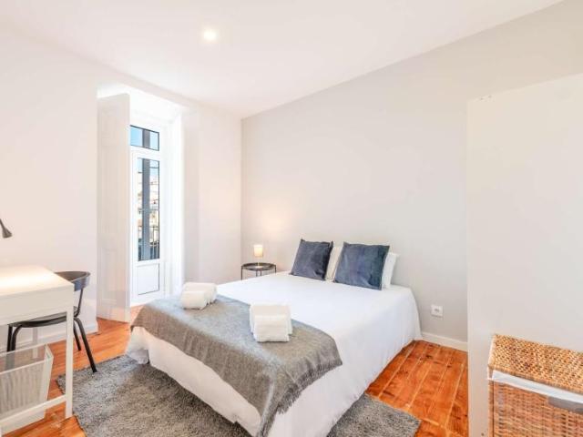 3 quarto, lisbon lisbon 1100 335 101824535