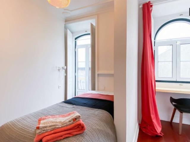 3 quarto, lisbon lisbon 1170 176 101765934