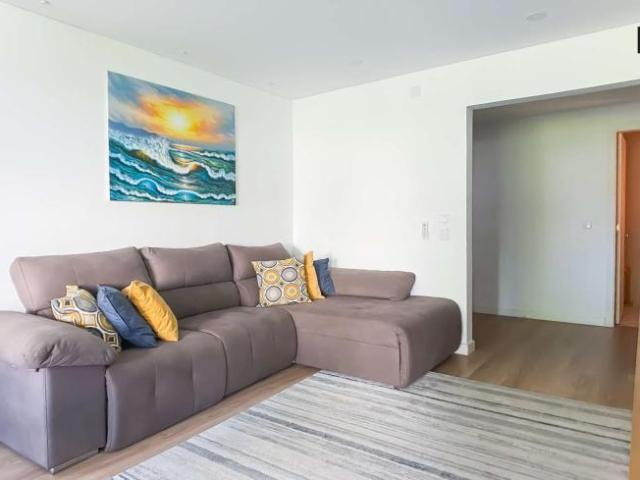 3 quarto, lisbon lisbon 2750 336 101816165